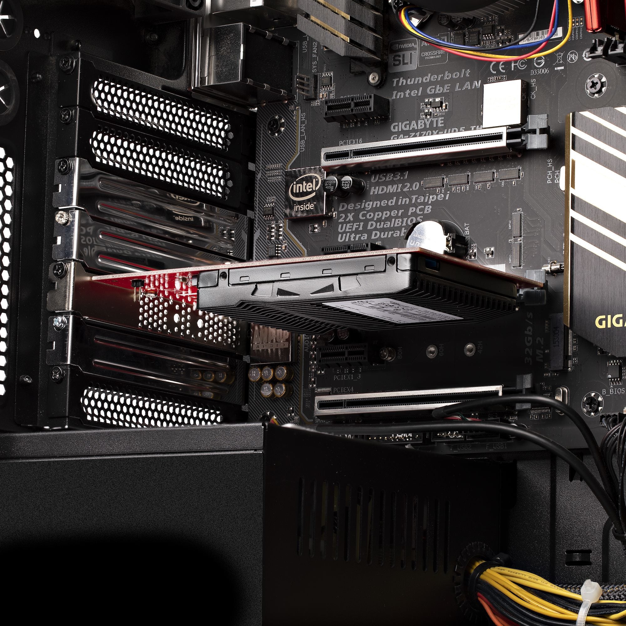 StarTech.com PEX4SFF8639U3 carte et adaptateur d'interfaces Interne U.3 - Image 8