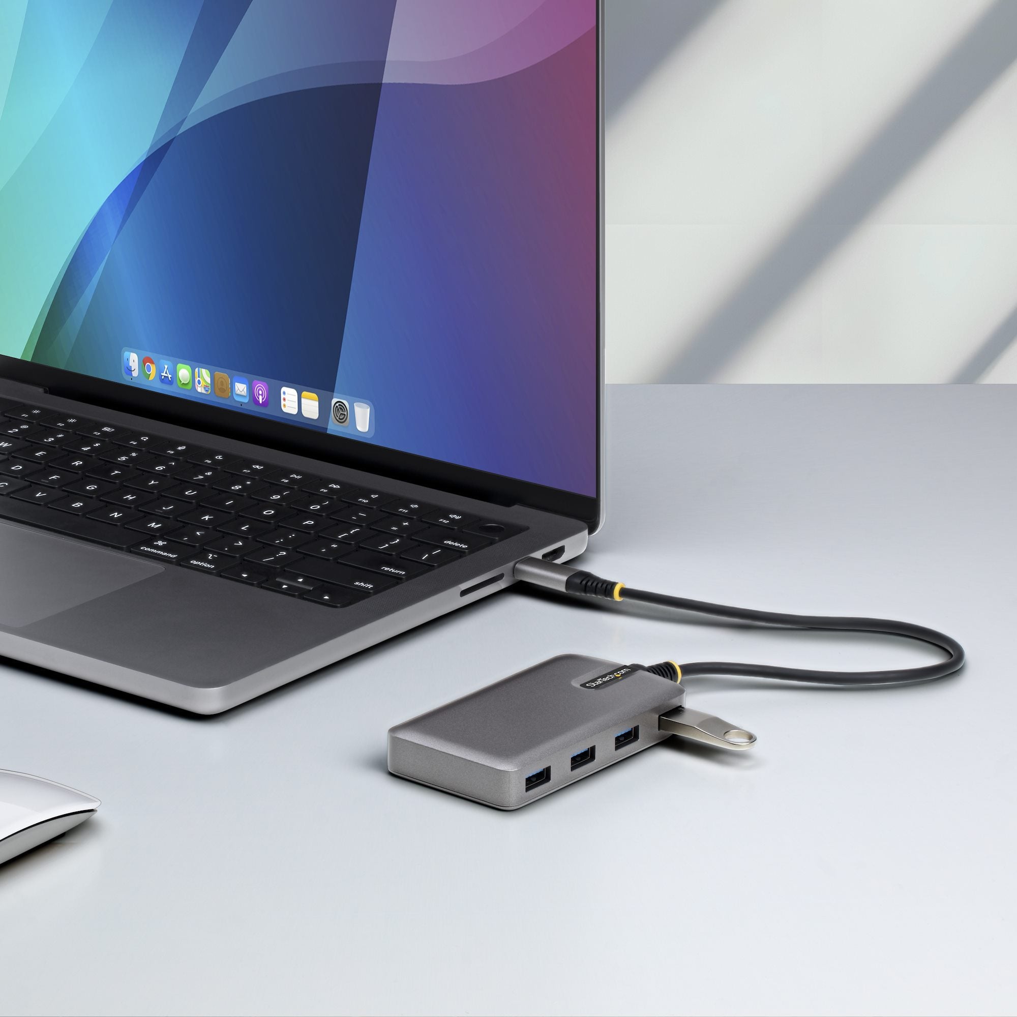 StarTech.com 5G4AC-USB-C-HUB hub & concentrateur USB 3.2 Gen 1 (3.1 Gen 1) Type-C 5000 Mbit/s Gris - Image 3